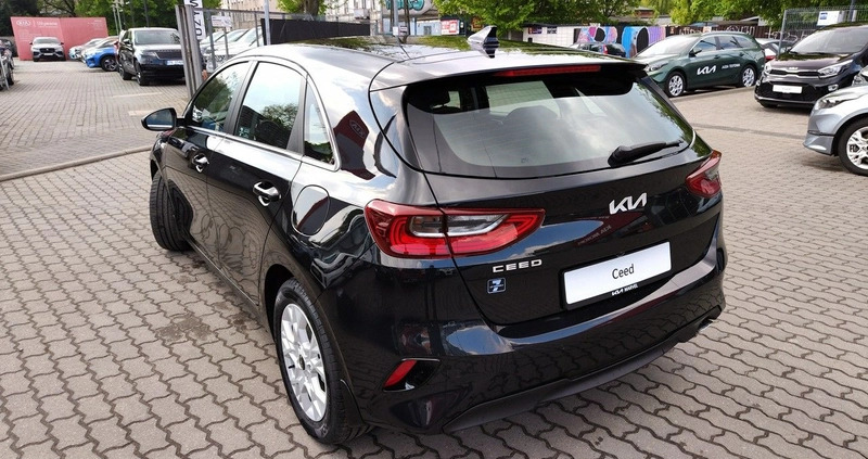 Kia Ceed cena 103500 przebieg: 10, rok produkcji 2024 z Poznań małe 436